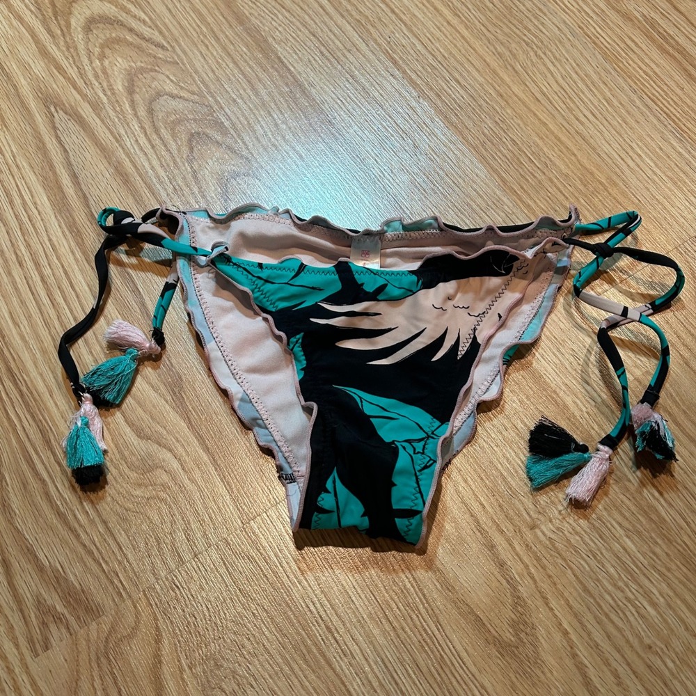 No Boundaries Tropical Bird Bikini Bottoms Teal Pink Tassel Side Tie Small 3-5